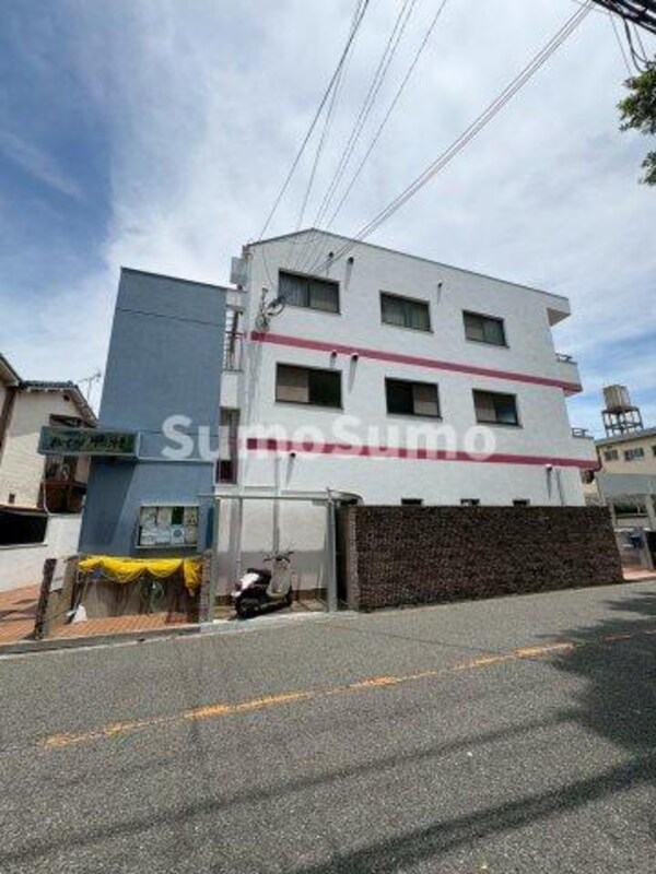 外観(落ち着いた雰囲気の外観です)