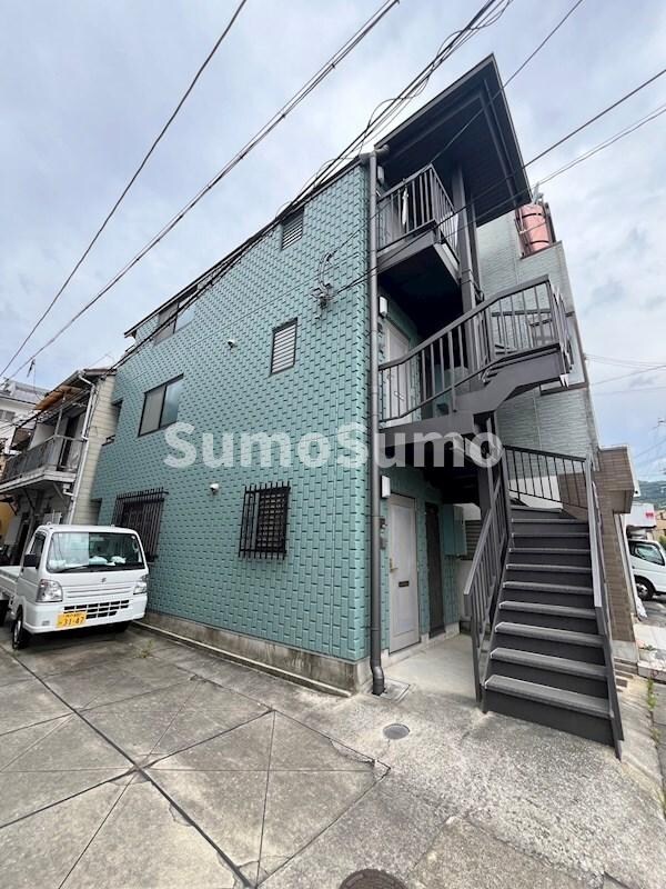 物件外観写真4　(物件の外観です)