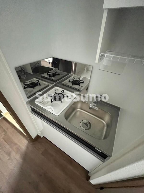 物件内観写真19　(コンパクトなキッチンで掃除もラクラク)