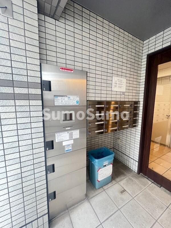 物件外観写真4　(落ち着いた雰囲気の外観です)