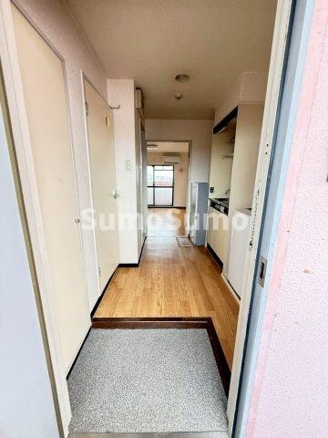 物件内観写真4　(玄関です)