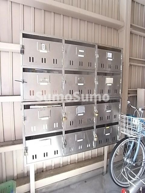 物件外観写真5　(外観は落ち着いています)