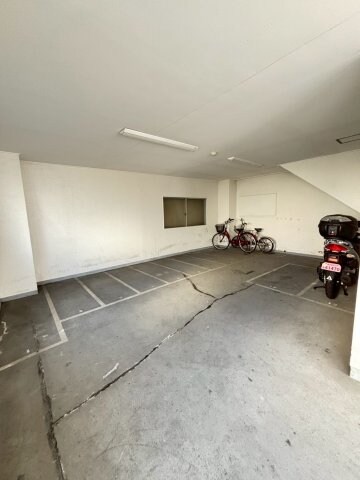 物件外観写真2　(カースペースがあります)