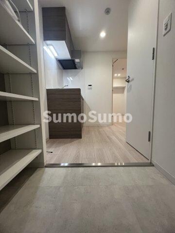 物件内観写真3　(シンプルで使いやすい玄関です)