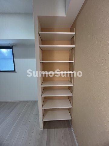 物件内観写真19　(大きなスペースがあり、収納には困りません)