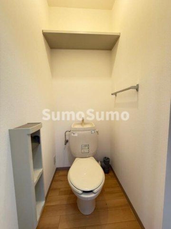 トイレ(シンプルで使いやすいトイレです)