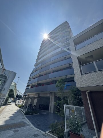 物件外観写真1　(きれいな外観です)