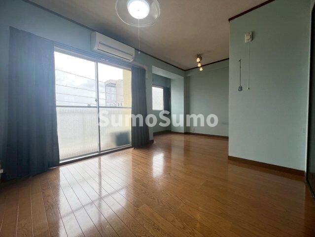 物件内観写真14　(居間です)