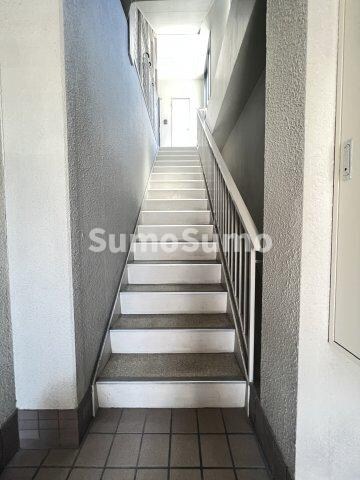 物件外観写真4　(毎日通るエントランスはこのようになっています)