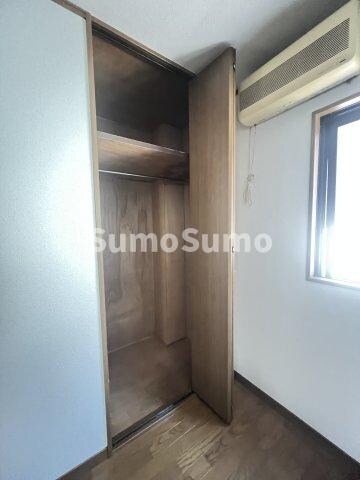 物件内観写真8　(便利な収納スペースです)