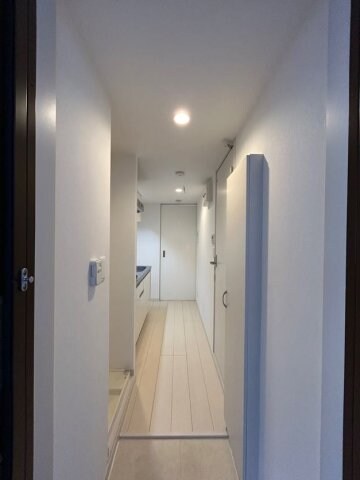 物件内観写真8　(落ち着いた玄関です)