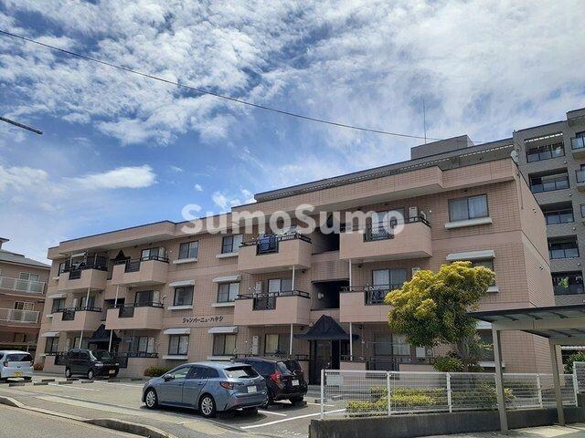 物件外観写真1　(おしゃれな外観です)