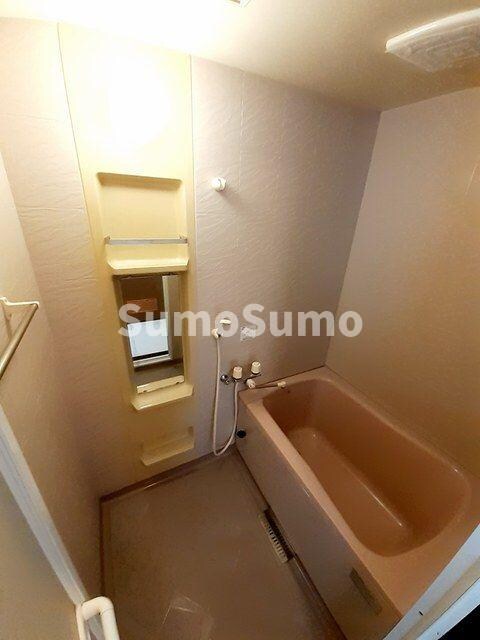 物件内観写真7　(ゆったり過ごせるお風呂です)