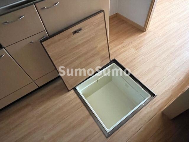 物件内観写真14　(収納スペース豊富です)