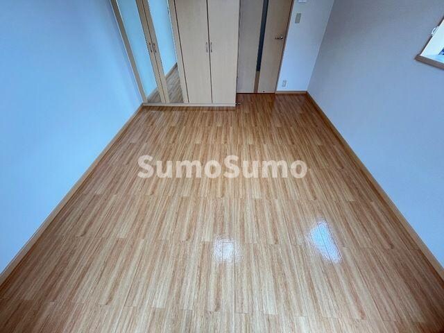 物件内観写真3　(使いやすいリビングです)