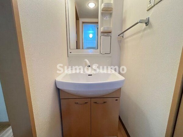 洗面・脱衣所(広い洗面スペース)