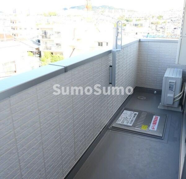 物件内観写真12　(バルコニーがあります)