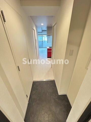 物件内観写真8　(収納もある玄関です)