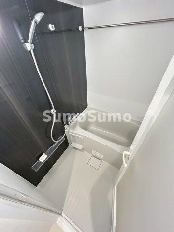 物件内観写真11　(日々の疲れを癒すお風呂付です)