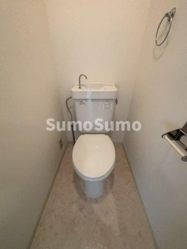 トイレ(シンプルで使いやすいトイレです)