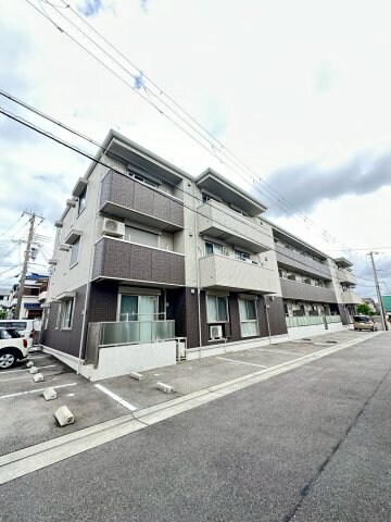 物件外観写真4　(外観です)