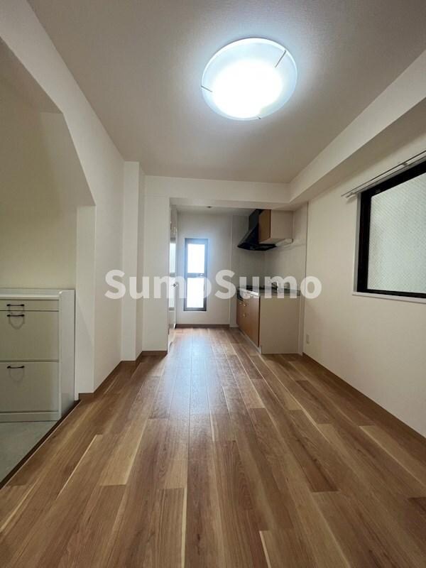 物件内観写真6　(ゆったり過ごせるリビングです)