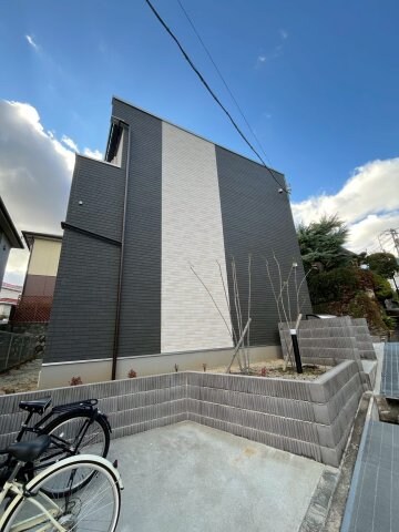 物件外観写真2　