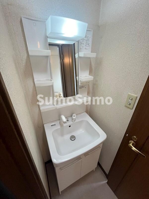 洗面・脱衣所(コンパクトで使いやすい洗面所)