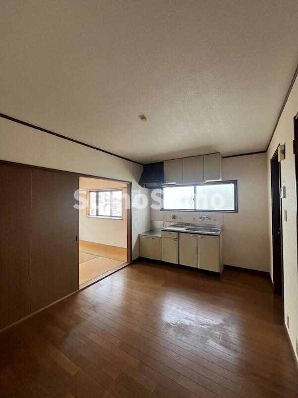 居室(おしゃれなリビングです)