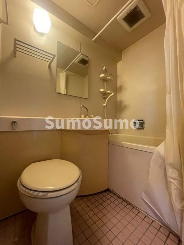 浴室(日々の疲れを癒すお風呂付です)