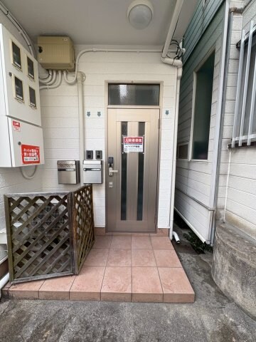 物件外観写真2　(毎日通るエントランスはこのようになっています)