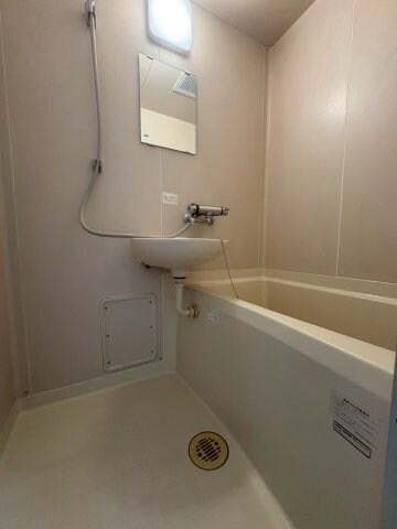 物件内観写真7　(お風呂で日々の疲れを落としましょう)