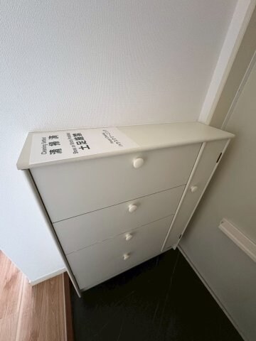 物件内観写真19　(収納のためのスペースです)