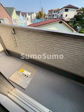 物件内観写真11　(お洗濯にも便利なバルコニー付き)