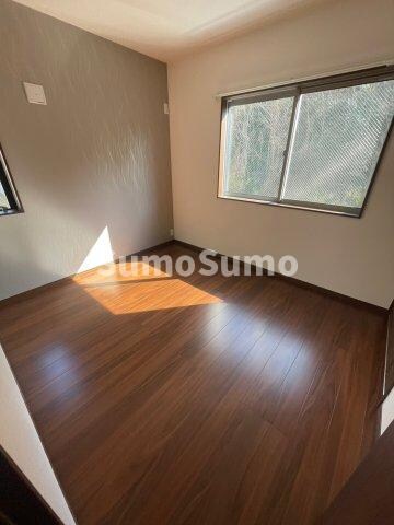 物件内観写真4　(リビングです)