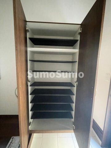 物件内観写真25　(収納豊富です)