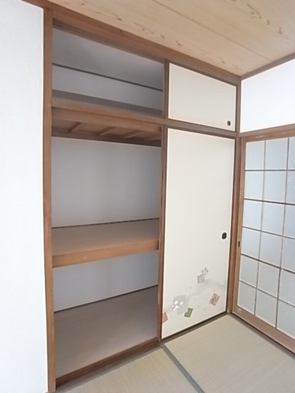 収納(こまごまとしたものを収納できそうですね)