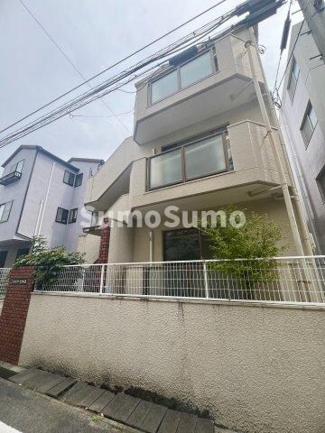 物件外観写真1　(外観もきれいです)