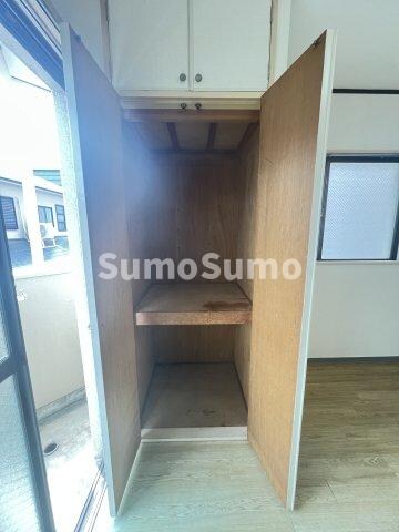 物件内観写真7　(収納豊富です)