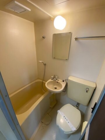 物件内観写真6　(ゆったり過ごせるお風呂です)