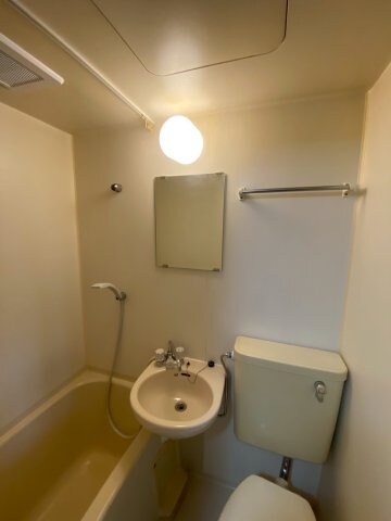 物件内観写真10　(使いやすい洗面所です)