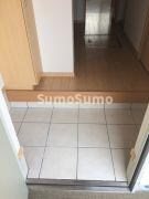 物件内観写真4　(落ち着いた玄関です)