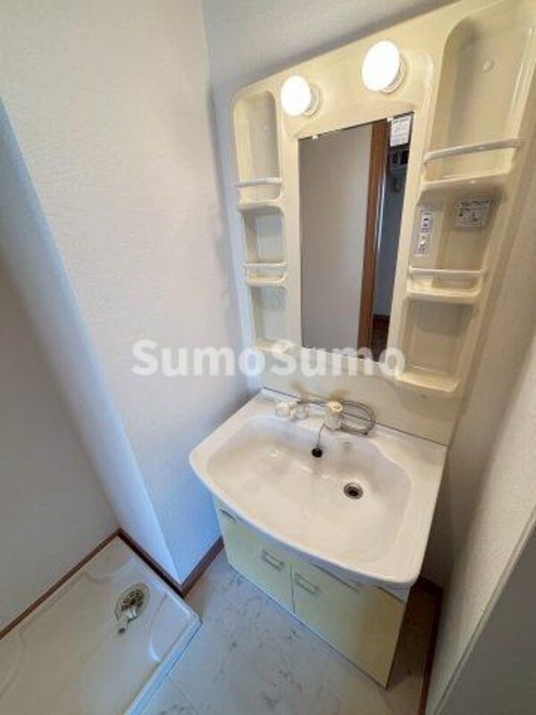 洗面・脱衣所(コンパクトで使いやすい洗面所)