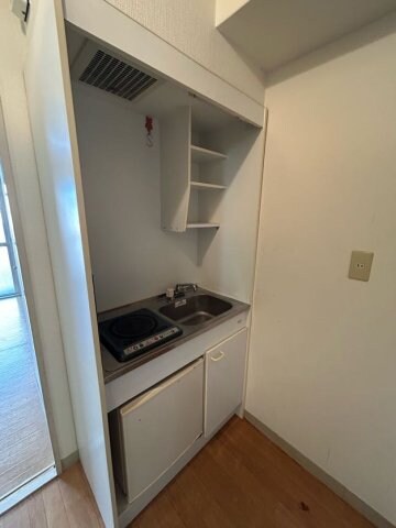 物件内観写真4　(使いやすいキッチンです)