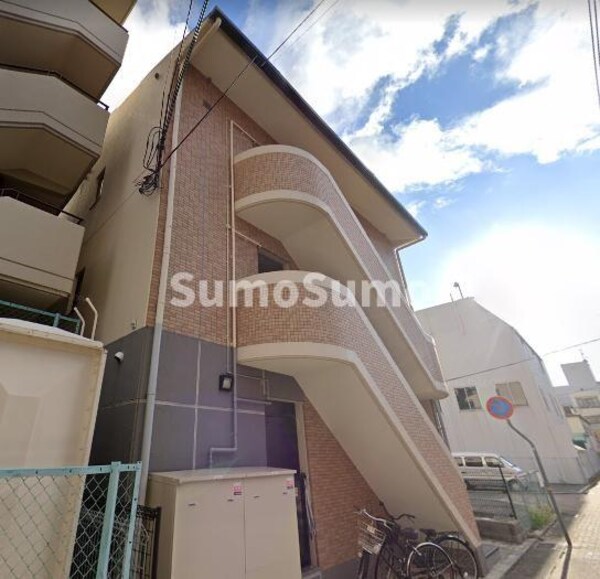 外観(落ち着いた雰囲気の外観です)