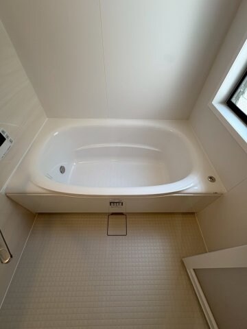 物件内観写真22　(日々の疲れを癒すお風呂付です)