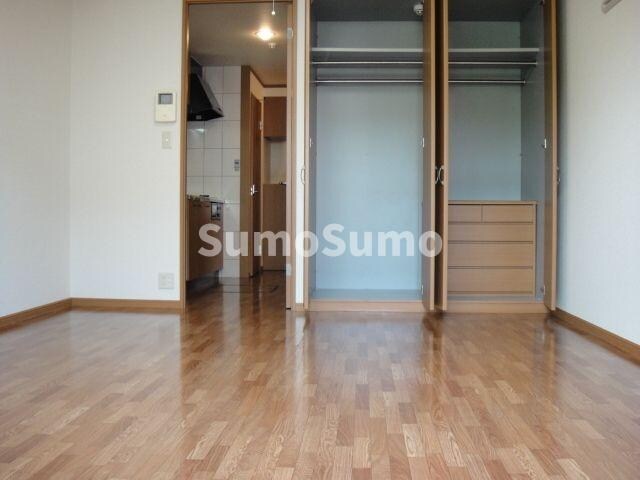 物件内観写真10　(収納のためのスペースです)