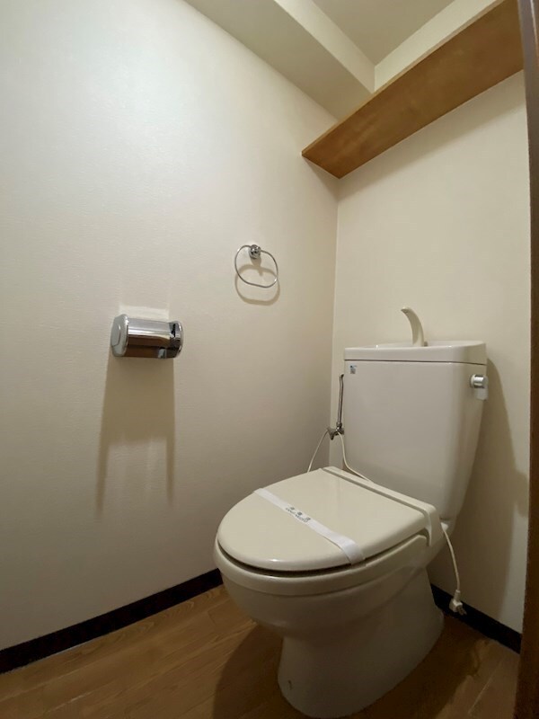 物件内観写真9　(清潔感のあるトイレです)