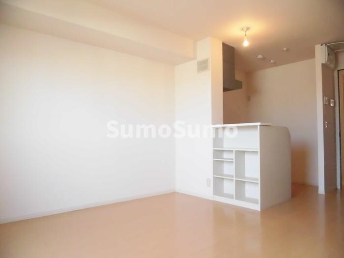 物件内観写真5　(リビングです)