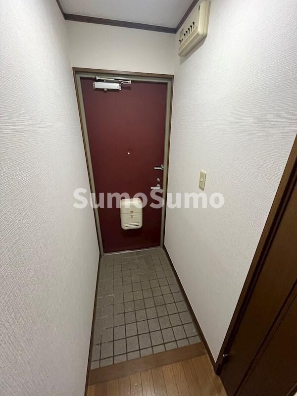 物件内観写真2　(玄関です)